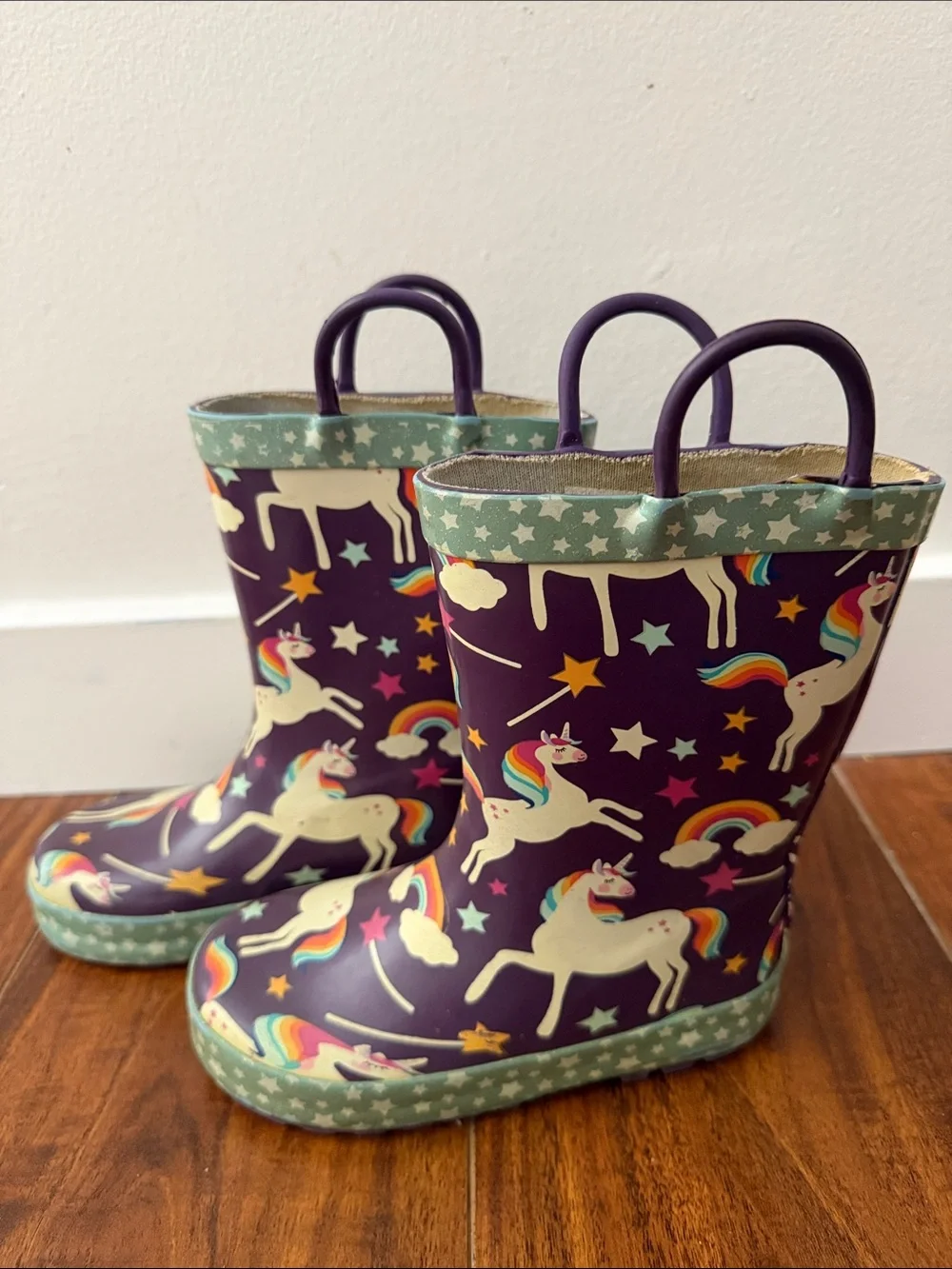 🏷️ 5 for $25 🏷️ Western Chief rainbows, size 10